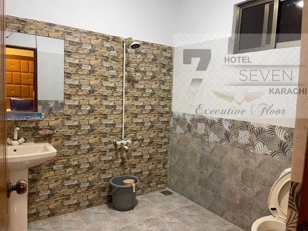 Hotel Seven 7 Карачі Екстер'єр фото