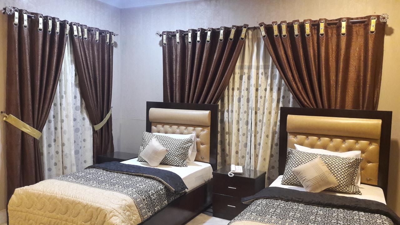 Hotel Seven 7 Карачі Екстер'єр фото
